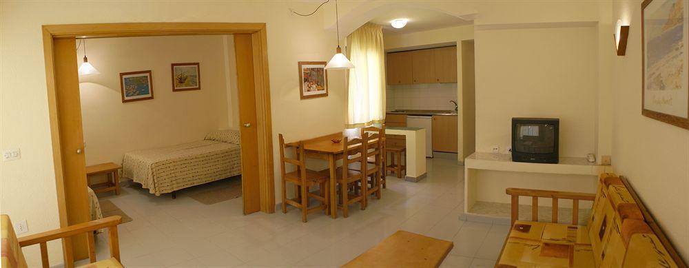 Apartamentos Jet - Adults Only Playa d'en Bossa Dış mekan fotoğraf